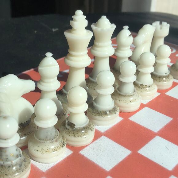 Chess Set - Salmon Pink - Picture 6 of 10